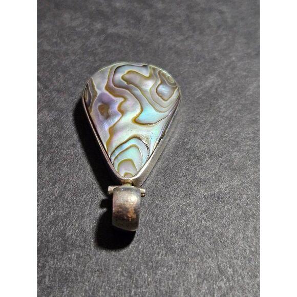 *Sale* Sterling silver abalone pendant - Picture 3 of 10